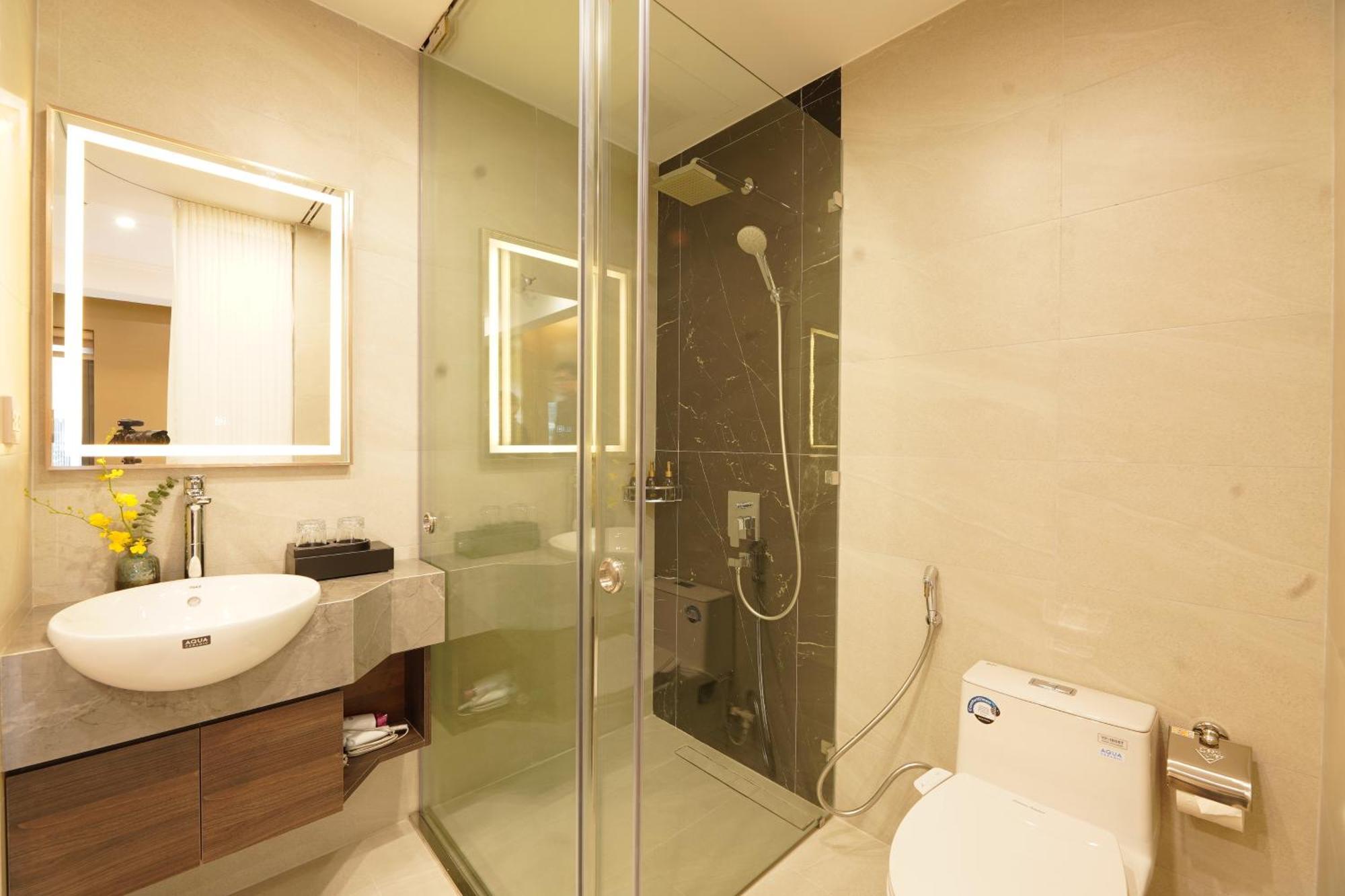 Gilson Hanoi Hotel Екстериор снимка